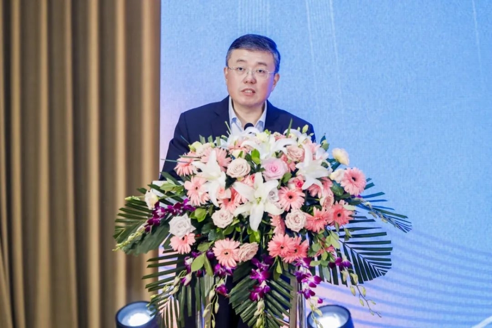 1698361808.jpg 四川大学党委常委、副校长侯太平.jpg